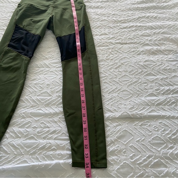 The Barre Code 7/8 Leggings High Panel Mesh Army Green medium - Picture 4 of 8